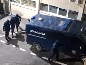 Хапшење у Краљеву, двојица мушкараца терете се за припремање државног удара