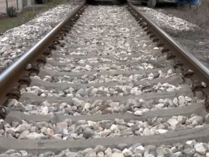 На делу пруге Земун поље-Стадион контактна мрежа стављена под високи напон