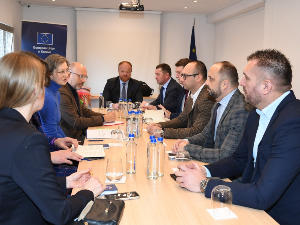 Српска листа обавестила шефицу за Западни Балкан ЕУ о проблемима српског народа на КиМ