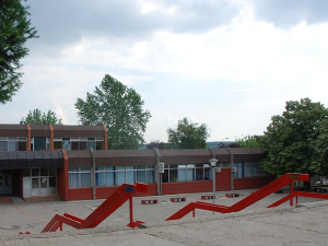 Пожар у ОШ "Бора Станковић" на Вождовцу, нема повређених