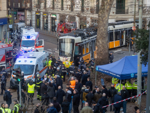 Трамвај искочио из шина у Милану – две особе погинуле, више од 30 повређено