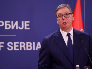 Вучић: Мораћемо да смањимо акцизе, како би избегли велики скок цене горива