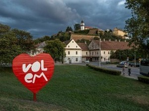 Јутарњи програм из три студија