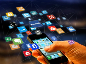 Кад тастатура постане мегафон – где је граница између слободе говора и говора мржње