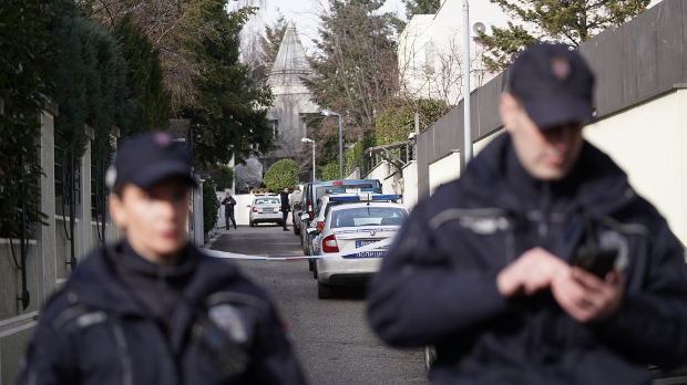 Бачена бомба на кућу Здравка Чолића