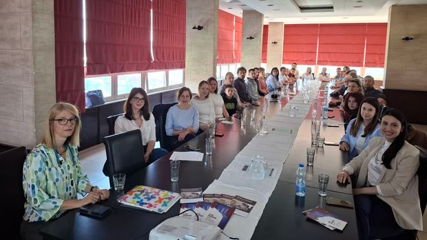 Место за нас - Анђелина прича