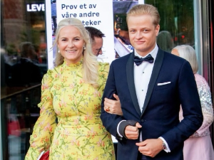 Посрнула Пепељуга – угрожавају ли скандали будуће краљице опстанак норвешке монархије 