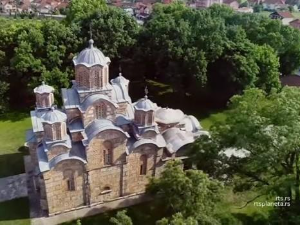 Јутарњи програм из три студија