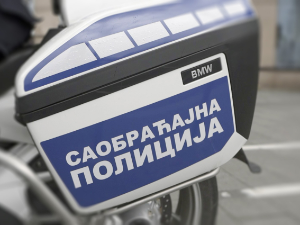 Возач искључен из саобраћаја код Сурчина, возио без дозволе скоро 200 на сат