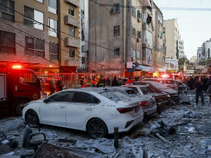 Погођена стамбена зграда у центру Бејрута; Пресретнуте ракете у Катару