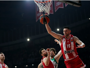 Евролига казнила Олимпијакос са 7.000 евра због инцидената навијача