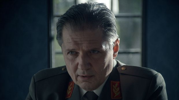 Тито-између истока и запада