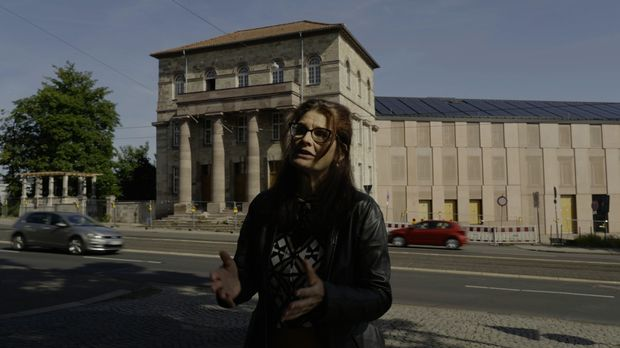 Авангарда, језик лудости: 