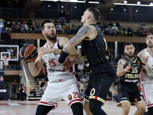 Монако може без Спанулиса, Милутинов промашио за победу Олимпијакоса