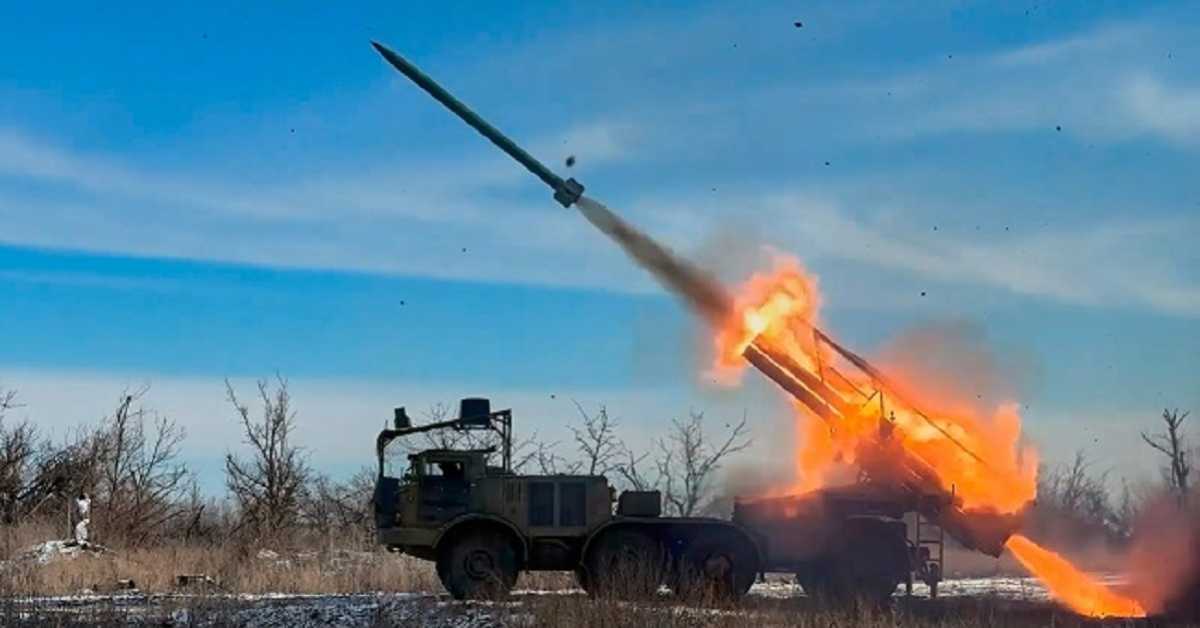 Москва и Кијев различито о мировном решењу; наставак политичког рата Орбана и Зеленског