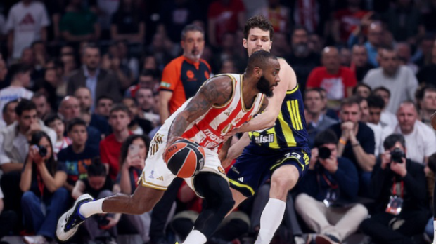 Ратника победа Звезде, Фенеров низ пао у 