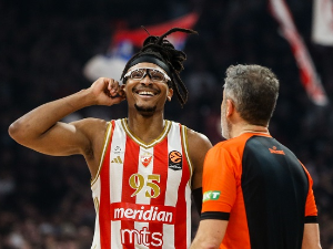 Ратничка победа Звезде, Фенеров низ пао у "Арени"