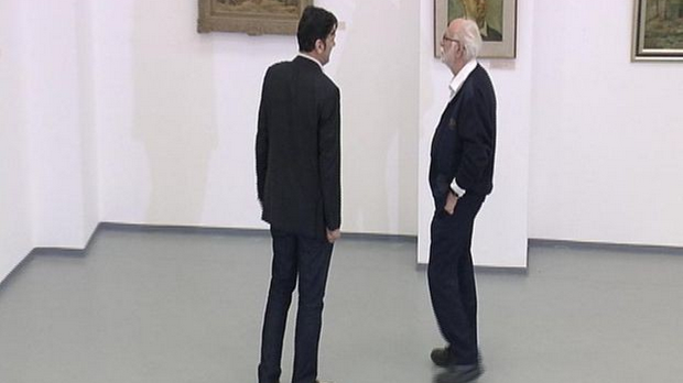 Социјализам или Капитализам: Димитрије Тасић (R)