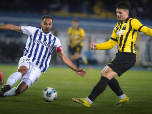 Два гола Јовића оставила шампионске наде АЕК-у