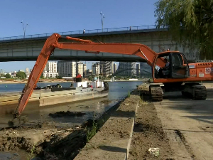 Београдске обале добијају ново рухо; Пузовић: Извукли смо огромне количине муља и отпада, али и шпорете и фрижидере