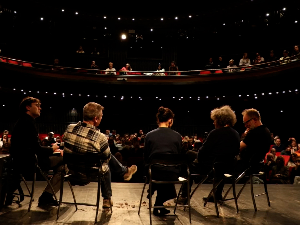 Рут Нега и Стивен Реј донели Бекетову поезију пред публику Атељеа 212