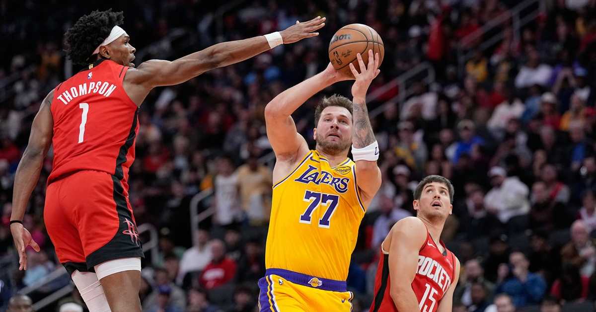 Дончићевих 36 поена за важну победу Лејкерса у Хјустону