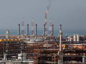 Нагли скок цена нафте и гаса – Влада Србије донела хитне мере; Вучић са Орбаном о енергетици