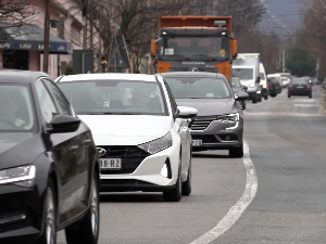 Кроз центар Ирига дневно пШта ће мештанима донети донети изградња Фрушкогорског коридора? 