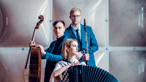 Век хармонике – Албум „First Impressions” Трија Темпестозо