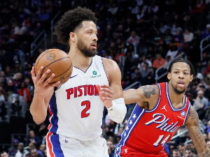 Проблеми за лидера Истока - Канингем дуже ван терена