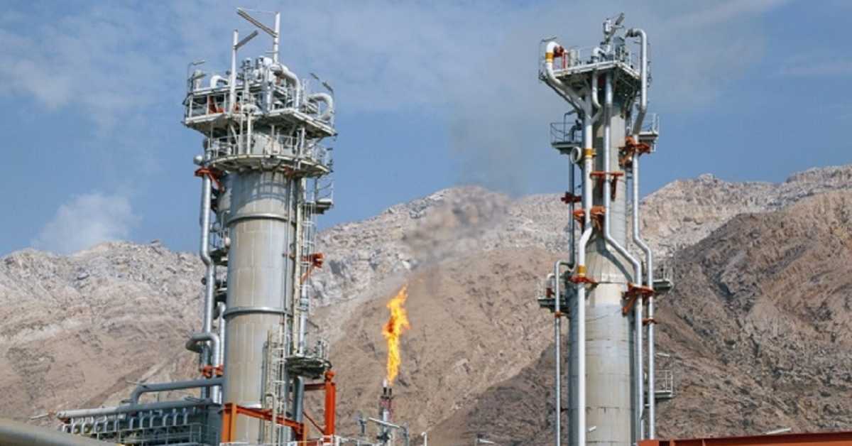 Нагли скок цена нафте и гаса – Вучић: Компликована ситуација за нас, шест питања је кључно; Влада Србије донела хитне мере