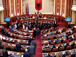 Подељене реакције у Албанији на предлог новог модела интеграције у ЕУ