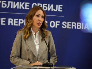 Ђедовић Хандановићева: Стабилно снабдевање горивом на пумпама, држава прати тржиште