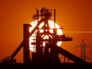 Шпекуланти на Трампу за 15 минута зарадили пола милијарде долара – берзански нерв или дојава из Беле куће