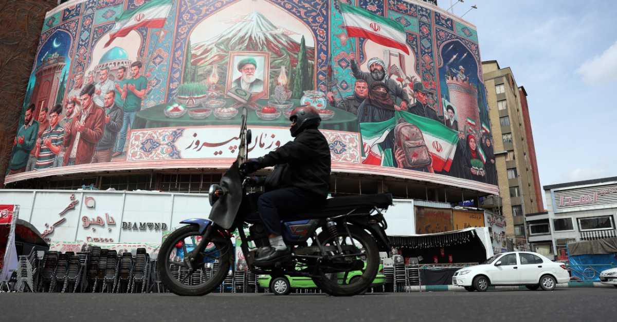 Трампово одлагање напада на иранска енергетска постројења – политичка калкулација или страх од жестоког одговора