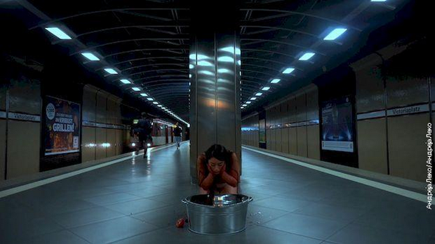 Авангарда, језик лудости:  Епилог, 10-10