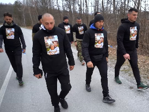 Деветочлана екипа кренула на хуманитарно ходочашће за лечење двоје деце