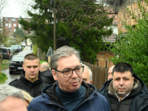 Вучић: Хоћемо мир, али само ја могу да ограничавам употребу српског оружја