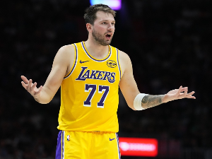 Дончић суспендован на један меч због техничких грешака