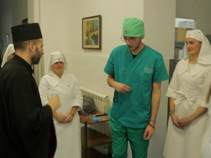 Православни волонтери у здравству – разговор са пацијентима, пратња на преглед, испомоћ