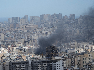 Трамп упозорава Иран: Уништићемо електране, нафтне бушотине и острво Харг ако мореуз остане затворен