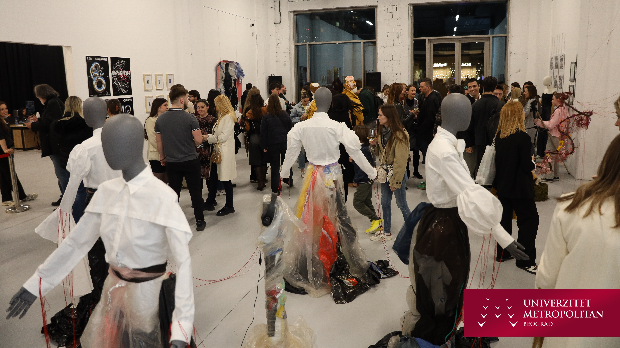 Дигиталне иконе: Из света информационих технологија