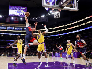 Вукчевић двоцифрен у поразу Вашингтона од Лејкерса