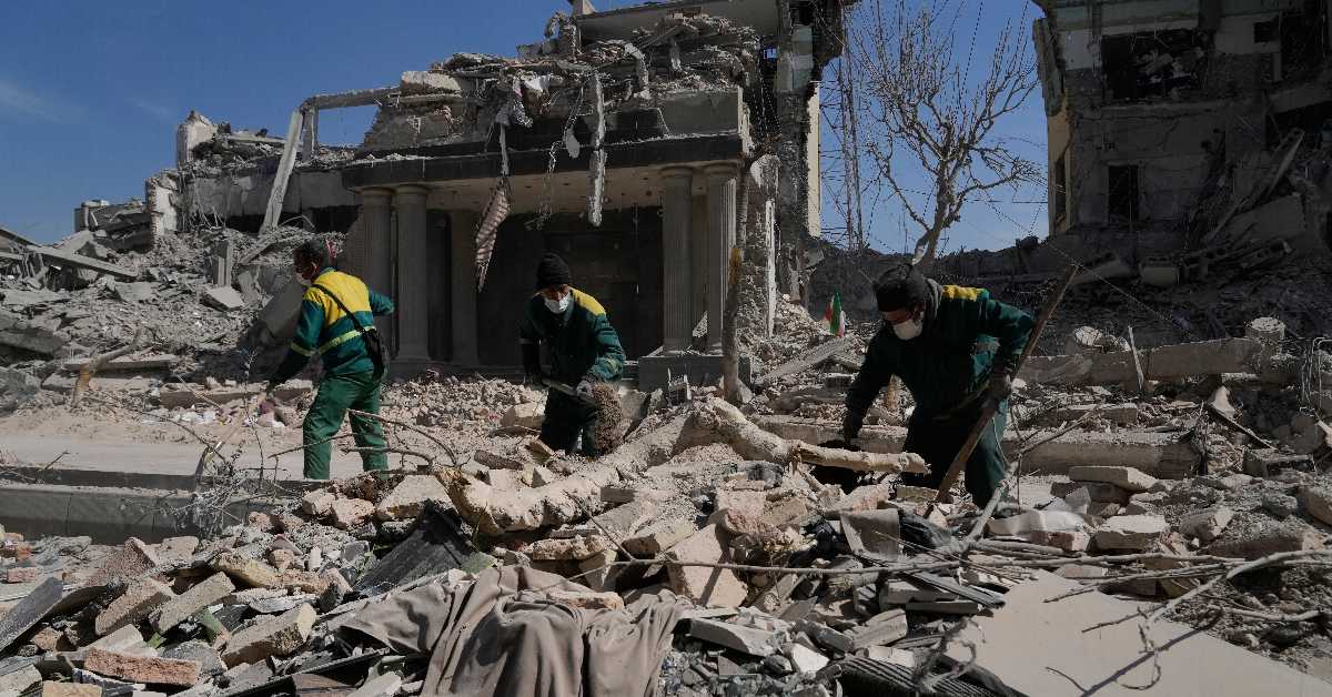 Не стишавају се сукоби на Блиском истоку – оборена два иранска бомбардера изнад Катара, Техеран прети ударима на израелски нуклеарни комплекс