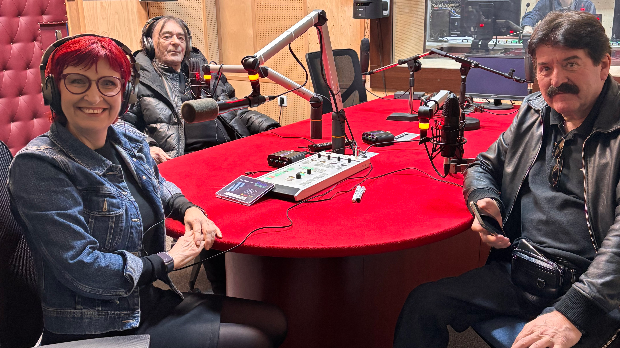 Слушај 'вамо!