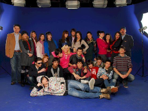 Приђи ближе: Бал под маскама