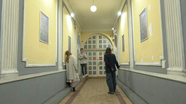 Представа „Без буке од два до шест“ у Хартефакт кући