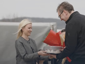 Вучић честитао Дан жена: Хвала што толико волите нашу Србију