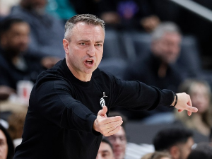 Рајаковићев Торонто угрозио плеј-оф пласман, следи му велика борба после пораза од Детроита