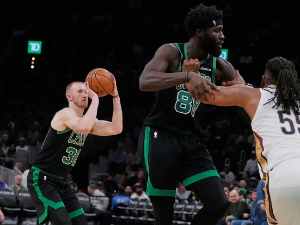 Бостон једну тројку кратак за рекорд, уз обезбеђено друго место на Истоку
